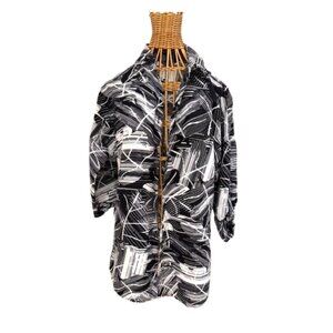 East 5th black and white three-quarter length sleeve button down blouse.